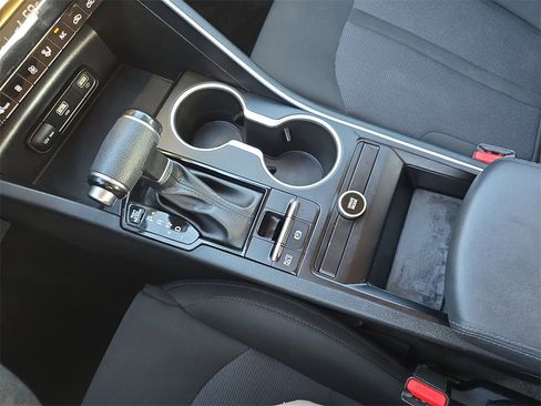 Used 2023 Kia K5 LXS image 24