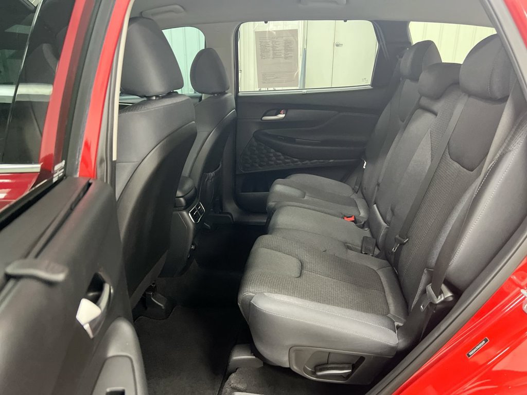 Used 2022 Hyundai Santa Fe SEL w/ Convenience Package FWD image 22