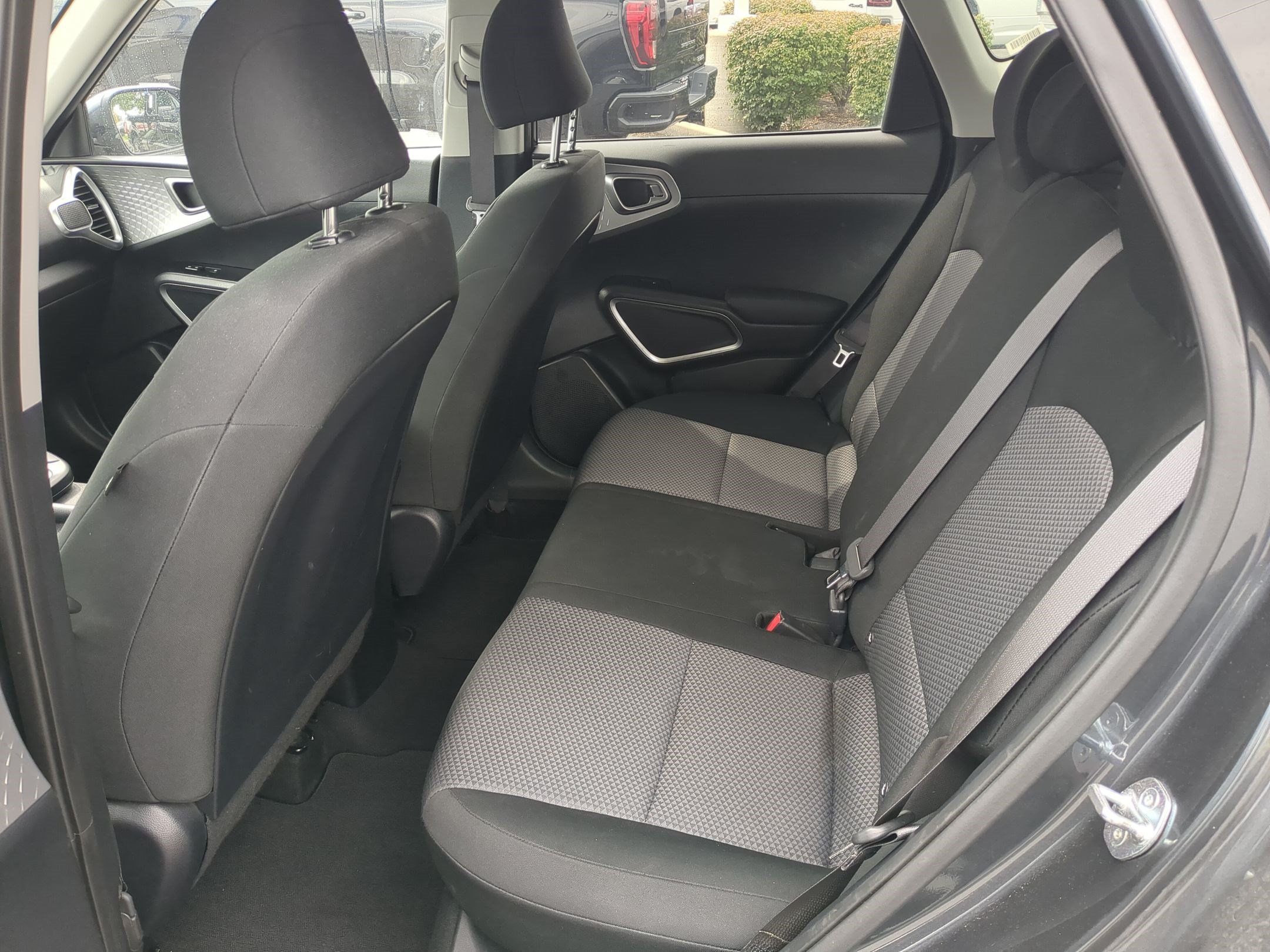 Used 2023 Kia Soul LX w/ Option Group 015 FWD image 27