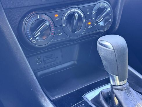 Used 2017 MAZDA MAZDA3 Sport FWD image 40