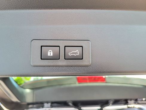 Certified 2026 Subaru Ascent Limited AWD/4WD image 19