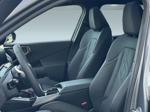 Used 2025 BMW X3 xDrive30i w/ Convenience Package AWD/4WD image 5