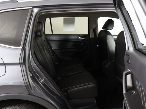 Used 2024 Volkswagen Tiguan SE w/ Panoramic Sunroof Package AWD/4WD image 32