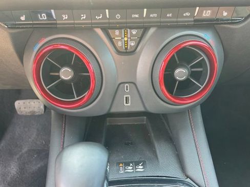 Used 2025 Chevrolet Blazer RS FWD image 27