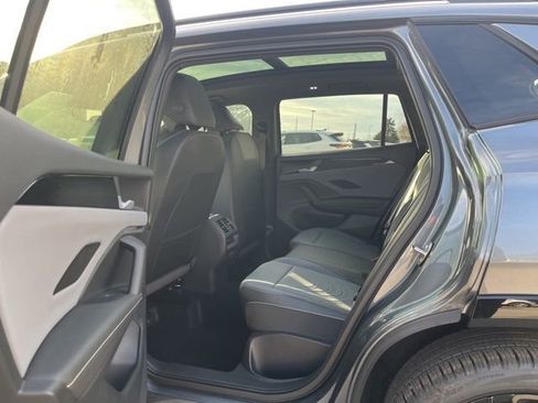 New 2026 Volkswagen Tiguan SE R-Line image 20