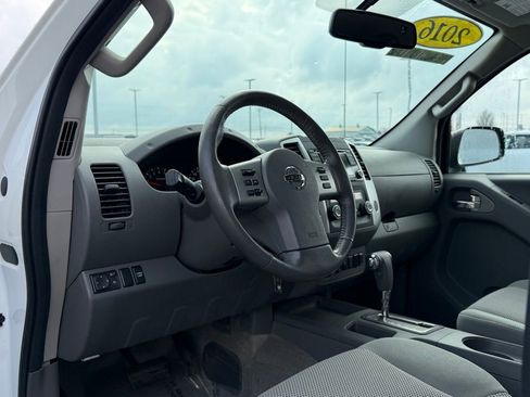 Used 2016 Nissan Frontier SV w/ SV Value Truck Package image 11