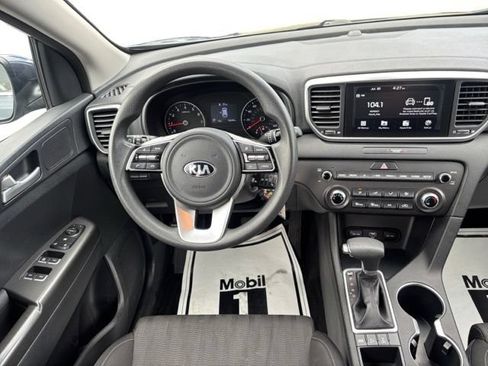 Used 2020 Kia Sportage LX AWD/4WD image 13