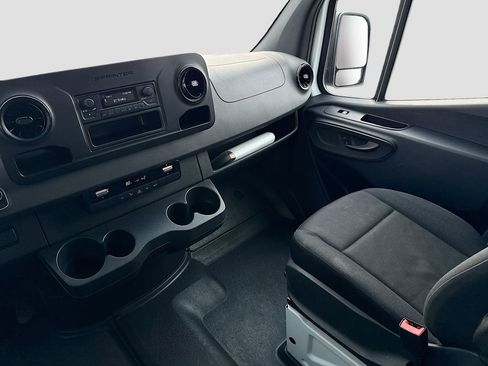 Used 2023 Mercedes-Benz Sprinter 144 Cargo image 21