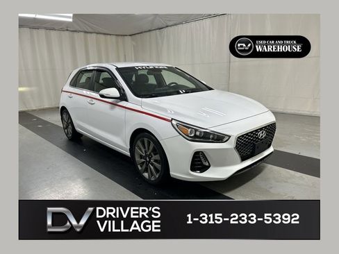Used 2018 Hyundai Elantra GT Sport FWD image 1