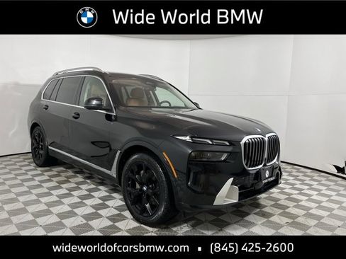 Used 2024 BMW X7 xDrive40i w/ Premium Package image 1