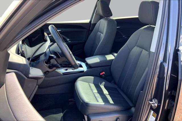 Certified 2025 Audi Q5 Premium w/ Convenience Package AWD/4WD image 17