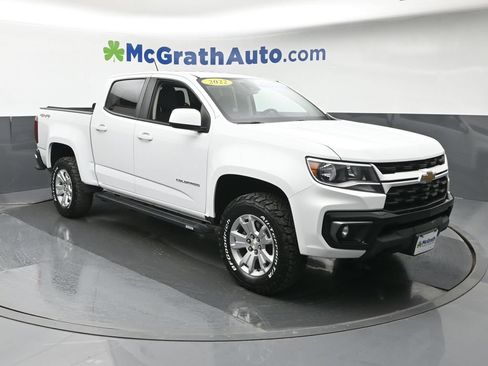 Used 2022 Chevrolet Colorado LT w/ Safety Package AWD/4WD image 2