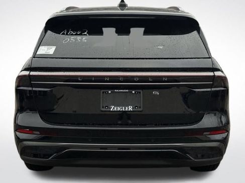 New 2026 Lincoln Nautilus Reserve image 6