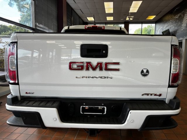 Used 2022 GMC Canyon AT4 AWD/4WD image 10