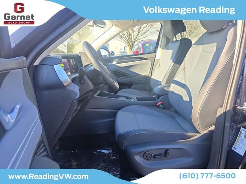 New 2026 Volkswagen Tiguan SE image 10