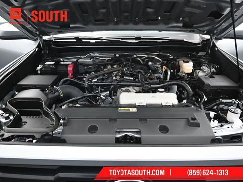 Used 2025 Toyota Tacoma TRD Off-Road w/ TRD Off Road Upgrade Package image 31