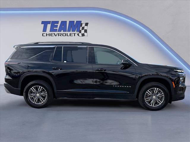 Certified 2026 Chevrolet Traverse LT FWD image 4