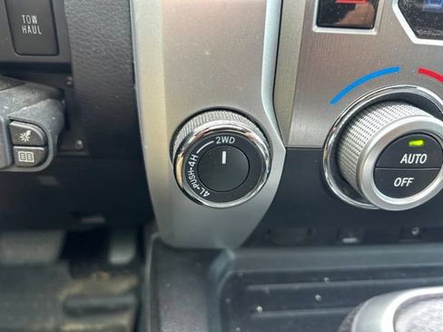 Used 2014 Toyota Tundra Platinum AWD/4WD image 21