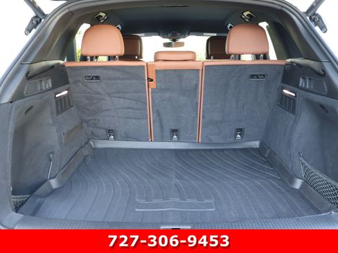 Used 2022 Audi Q5 2.0T Premium w/ Convenience Package AWD/4WD image 16