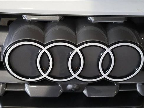Used 2025 Audi Q5 Premium w/ Premium Plus AWD/4WD image 29