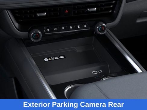 New 2026 Chevrolet Suburban LT image 24