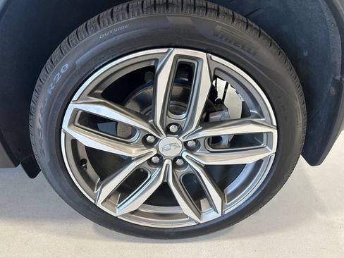 Used 2022 Cadillac XT4 Sport w/ Sun And Sound Package AWD/4WD image 30