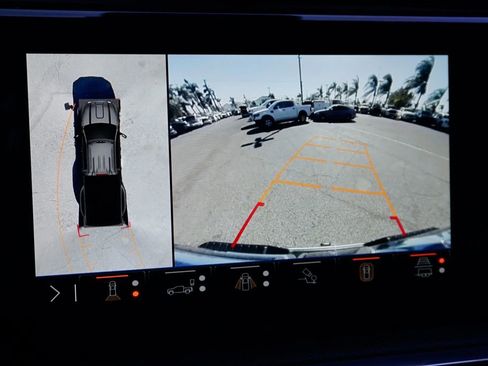 Used 2024 GMC Sierra 3500 Denali w/ Denali Reserve Package image 33