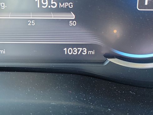 Used 2023 Genesis G70 2.0T image 22