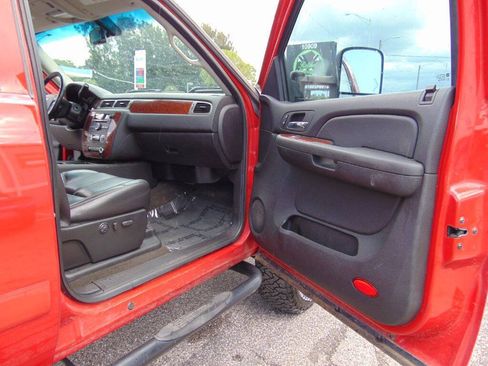 Used 2008 Chevrolet Silverado 2500 LTZ w/ Safety Package AWD/4WD image 30