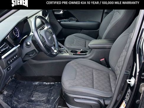 Certified 2022 Kia Niro LXS image 10