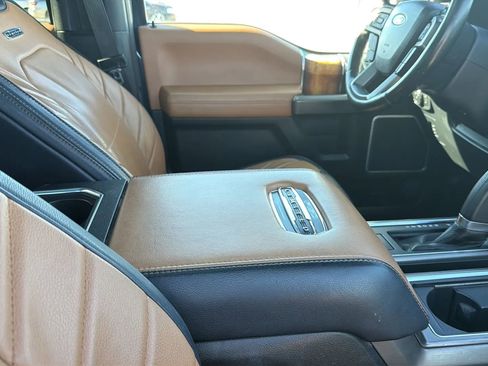 Used 2016 Ford F150 Limited w/ Trailer Tow Package image 91