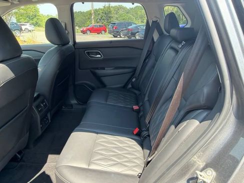 Used 2021 Nissan Rogue Platinum AWD/4WD image 7