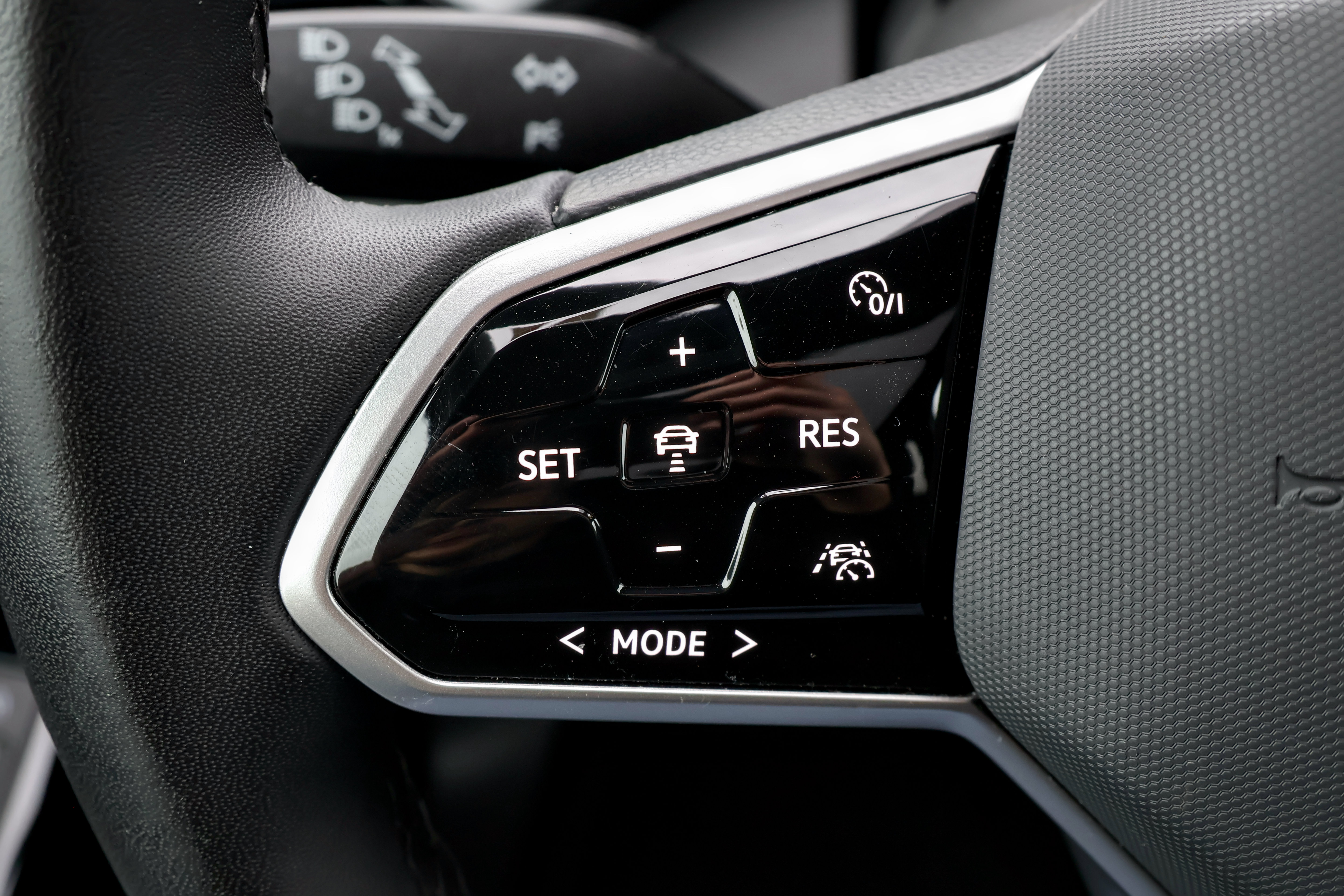 Certified 2023 Volkswagen ID.4 Pro S AWD/4WD image 16