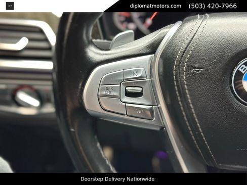 Used 2018 BMW 740i image 36