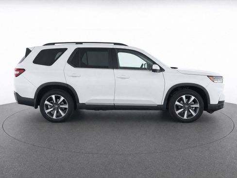 Used 2023 Honda Pilot Elite image 8