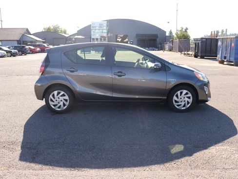 Used 2015 Toyota Prius C Two FWD image 4