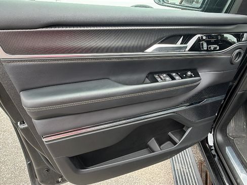 Certified 2025 Jeep Grand Wagoneer Series II Obsidian w/ Quick Order Packagew 28T AWD/4WD image 14