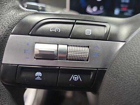 Used 2025 Hyundai Sonata SEL FWD image 16