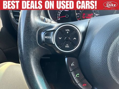 Used 2017 Kia Soul + FWD image 15
