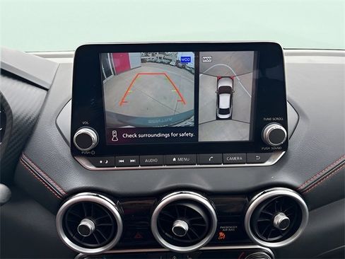 Used 2024 Nissan Sentra SR w/ SR Premium Package image 18