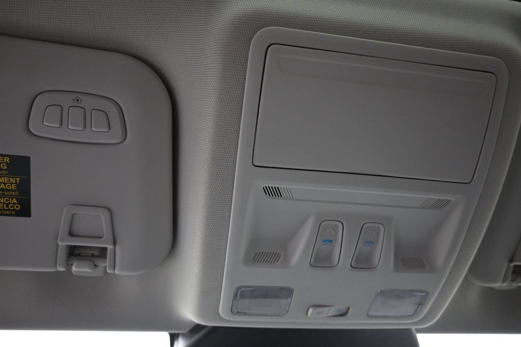Used 2024 Ford Escape SE w/ PHEV Premium Package FWD image 7