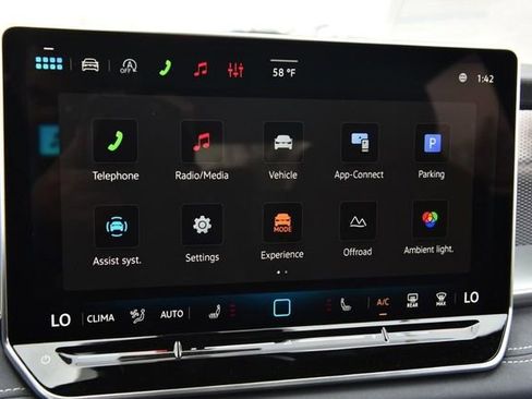 New 2026 Volkswagen Tiguan SE R-Line image 15