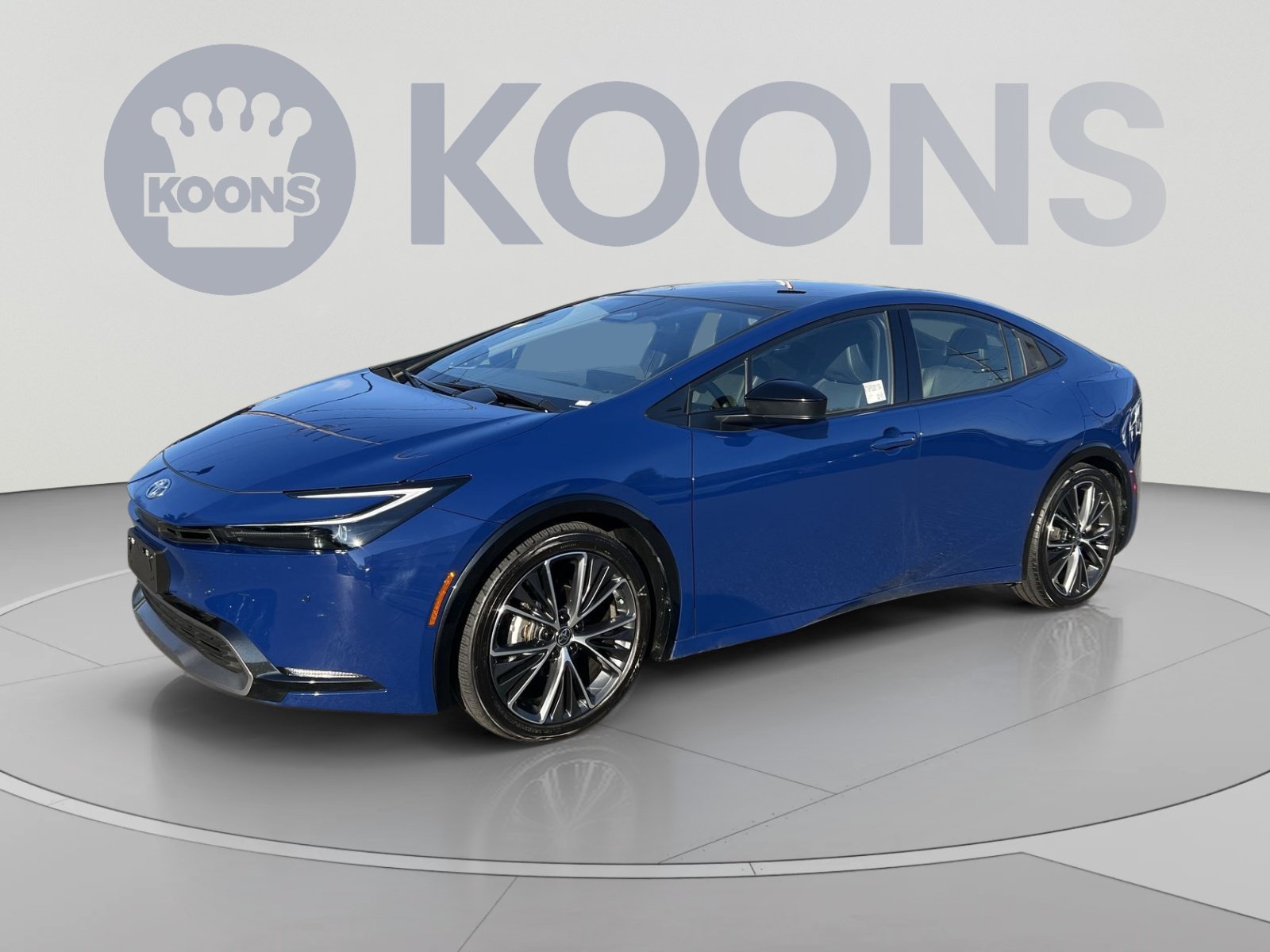 Used 2025 Toyota Prius Limited FWD image 1