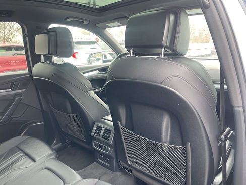 Used 2025 Audi Q5 2.0T Premium image 18