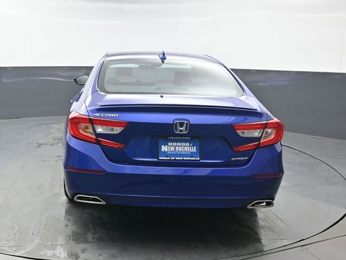 Used 2018 Honda Accord Sport image 5