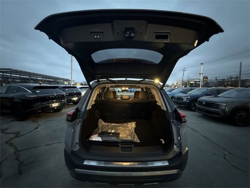 Certified 2023 Nissan Rogue SL image 23