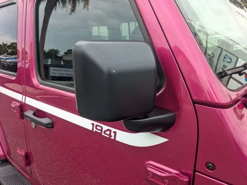 New 2026 Jeep Wrangler Unlimited Sahara w/ Whitecap Package AWD/4WD image 11
