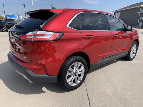 Used 2024 Ford Edge Titanium AWD/4WD image 10
