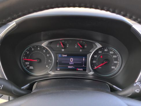 Used 2019 Chevrolet Equinox LT AWD/4WD image 18