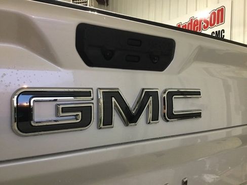 New 2024 GMC Sierra 2500 Denali Ultimate image 24